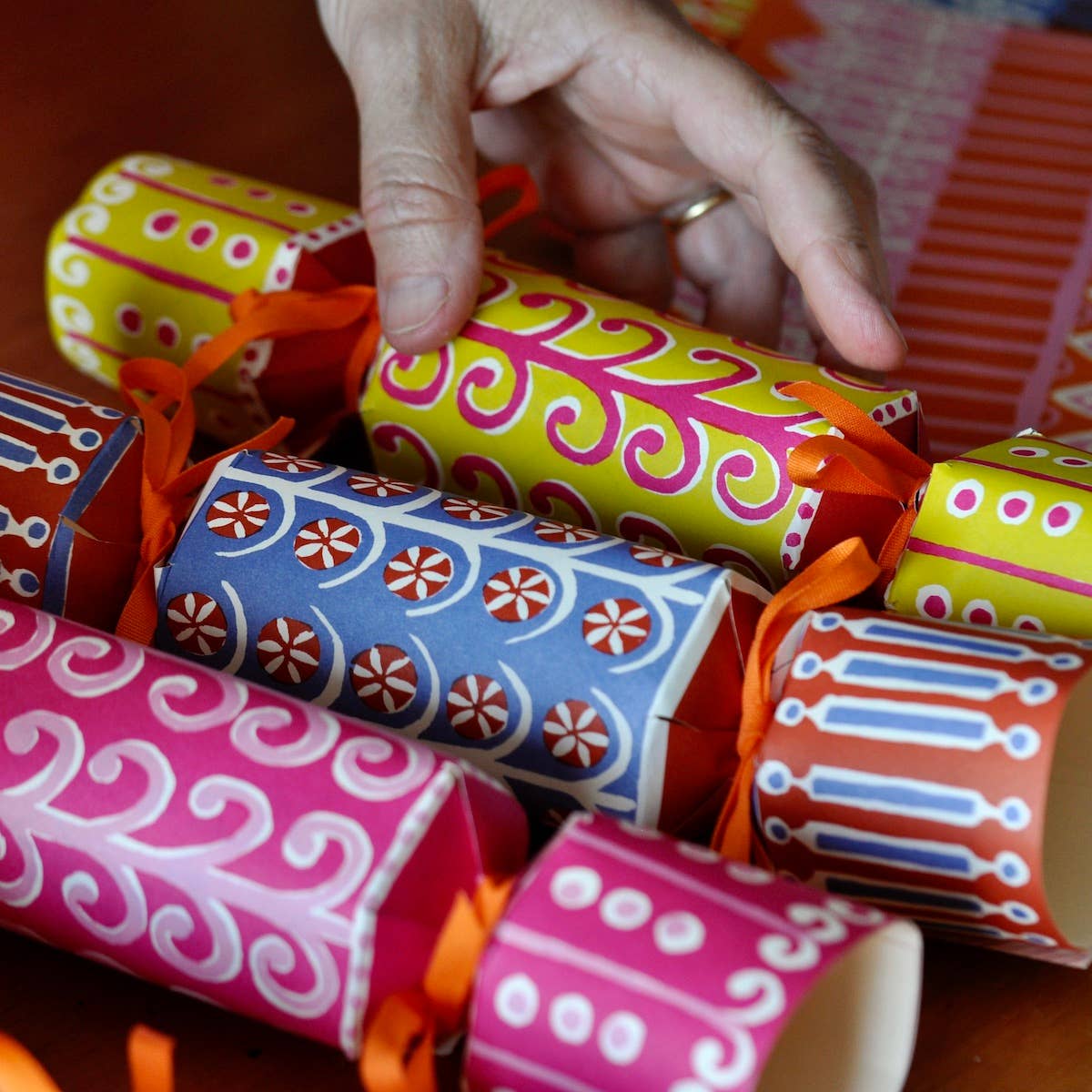 Cambridge Imprint - Make Your Own Crackers