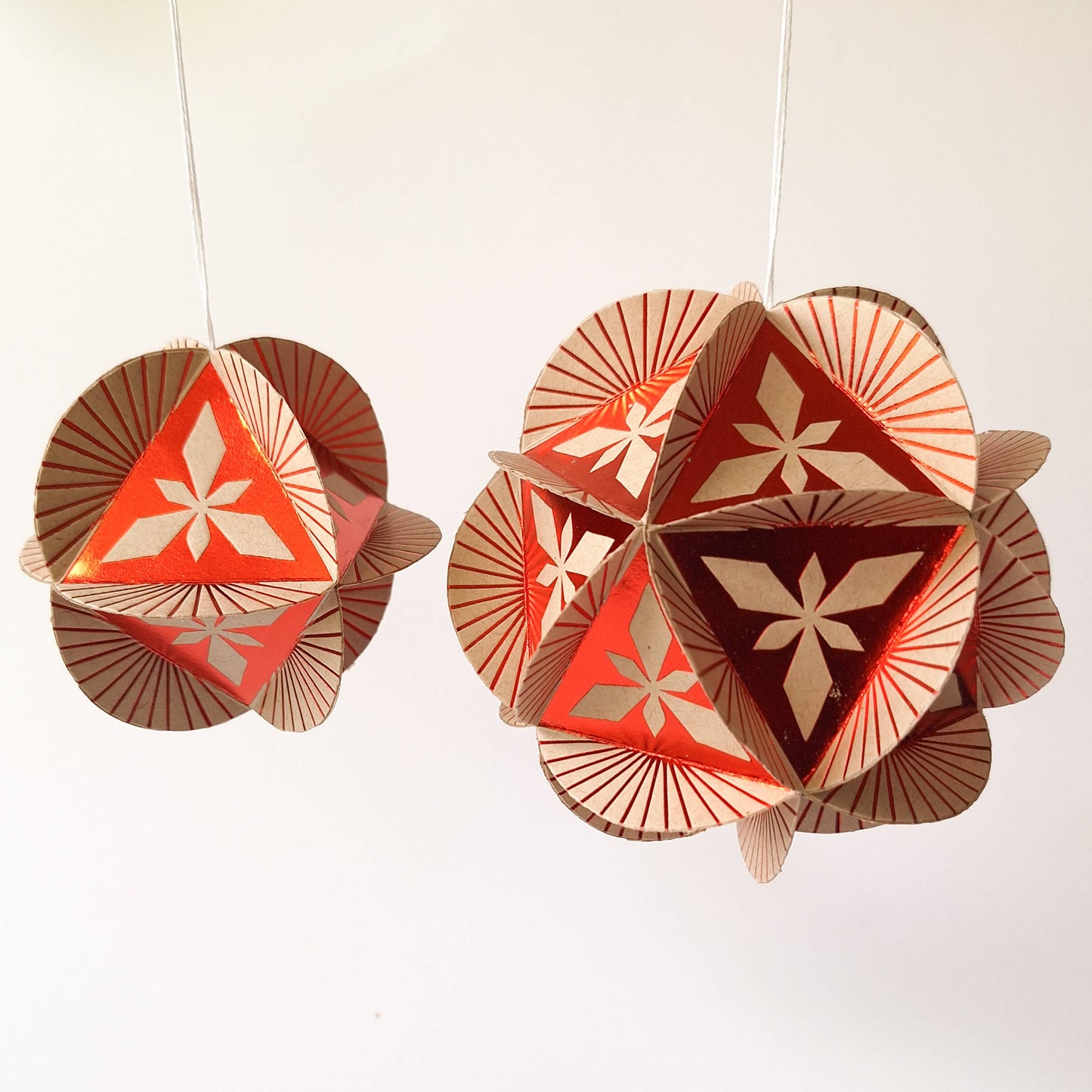 Kiss the Paper - Ornament Kit (Red/Kraft) Prism 20 Sided