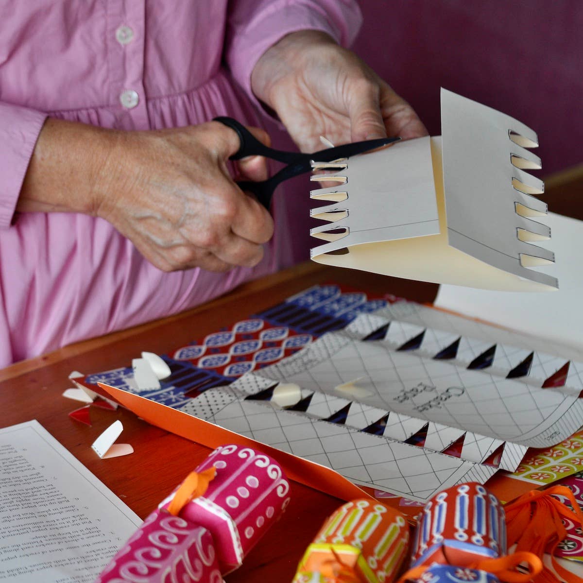 Cambridge Imprint - Make Your Own Crackers