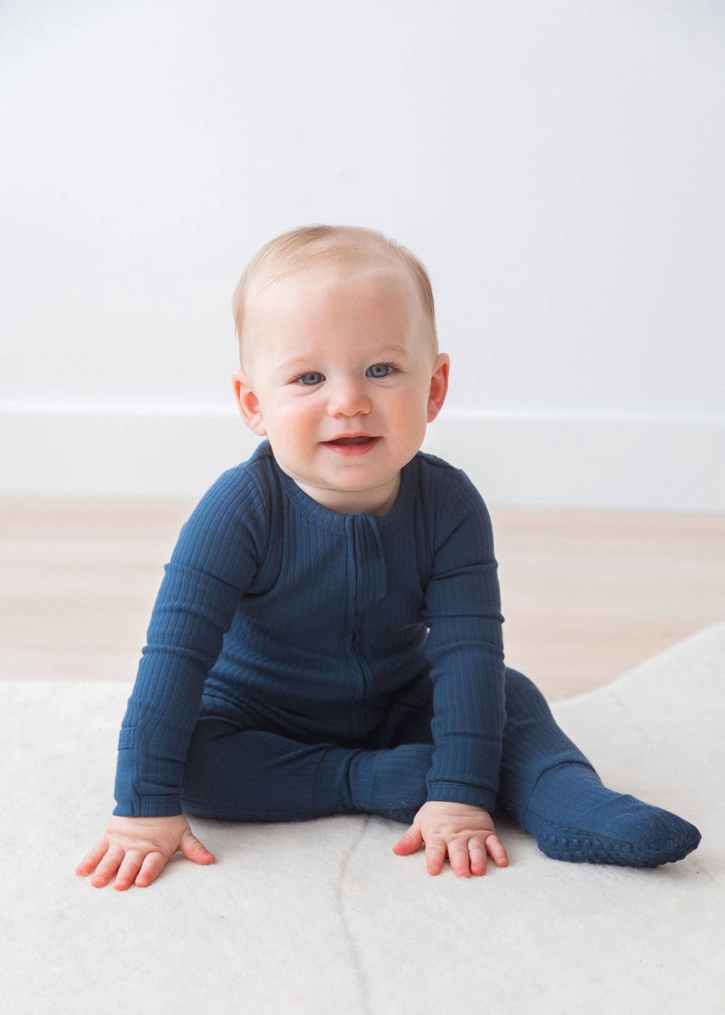 Mila & Co. - Ribbed Zipper Romper | Navy