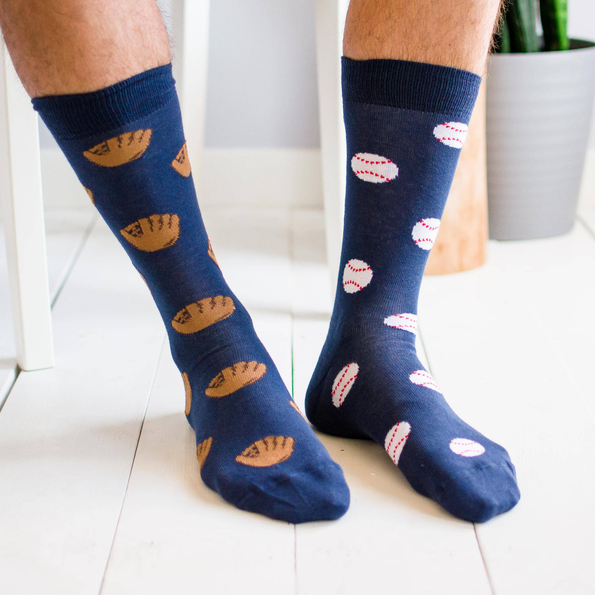 Friday Sock Co. - Men's Baseball Glove & Baseball Mismatched Socks: