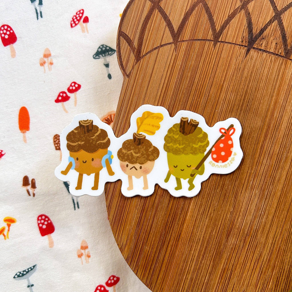 RonnieSzo Art - TRAVELLING ACORNS Sticker