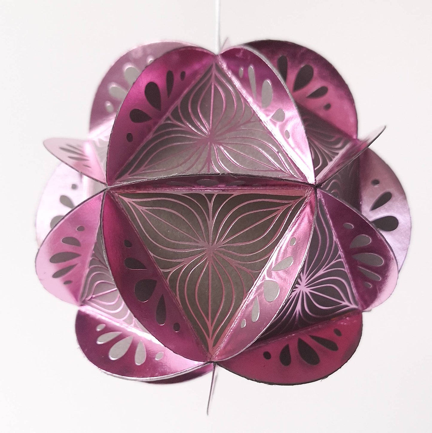 Kiss the Paper - Ornament Kit (Pink/Grey) Poinsettia 20 Sided