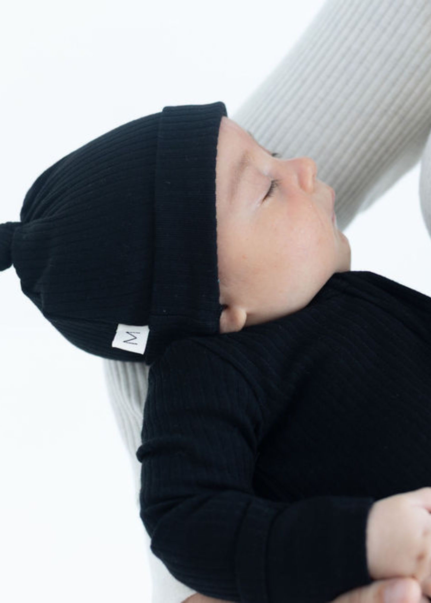 Mila & Co. - Ribbed Footie | Black