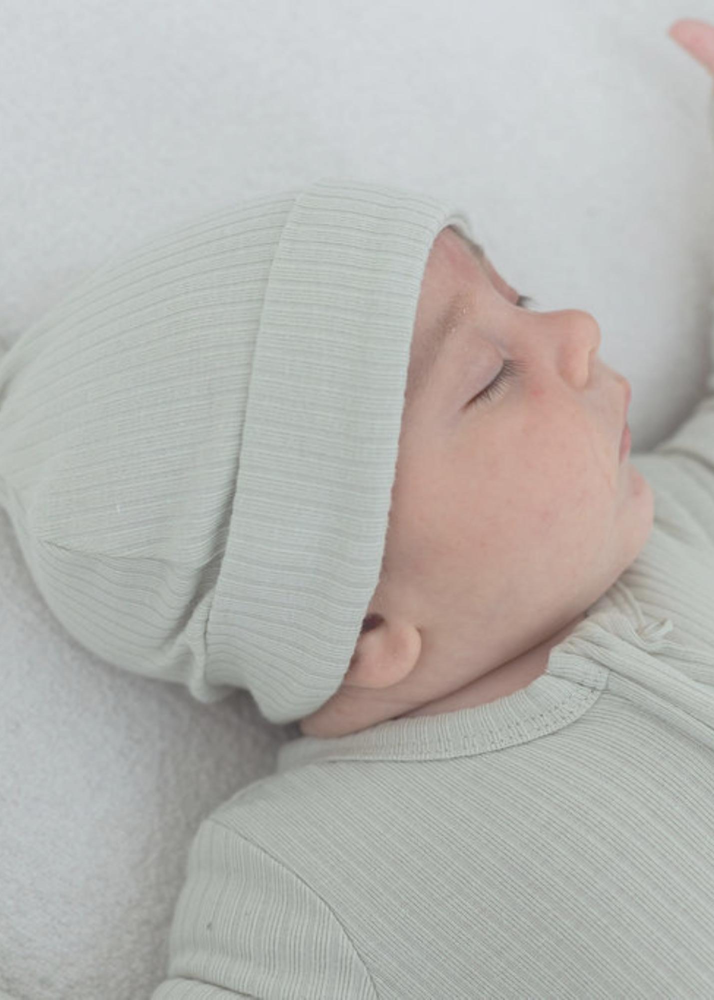 Mila & Co. - Ribbed Footie | Pistachio