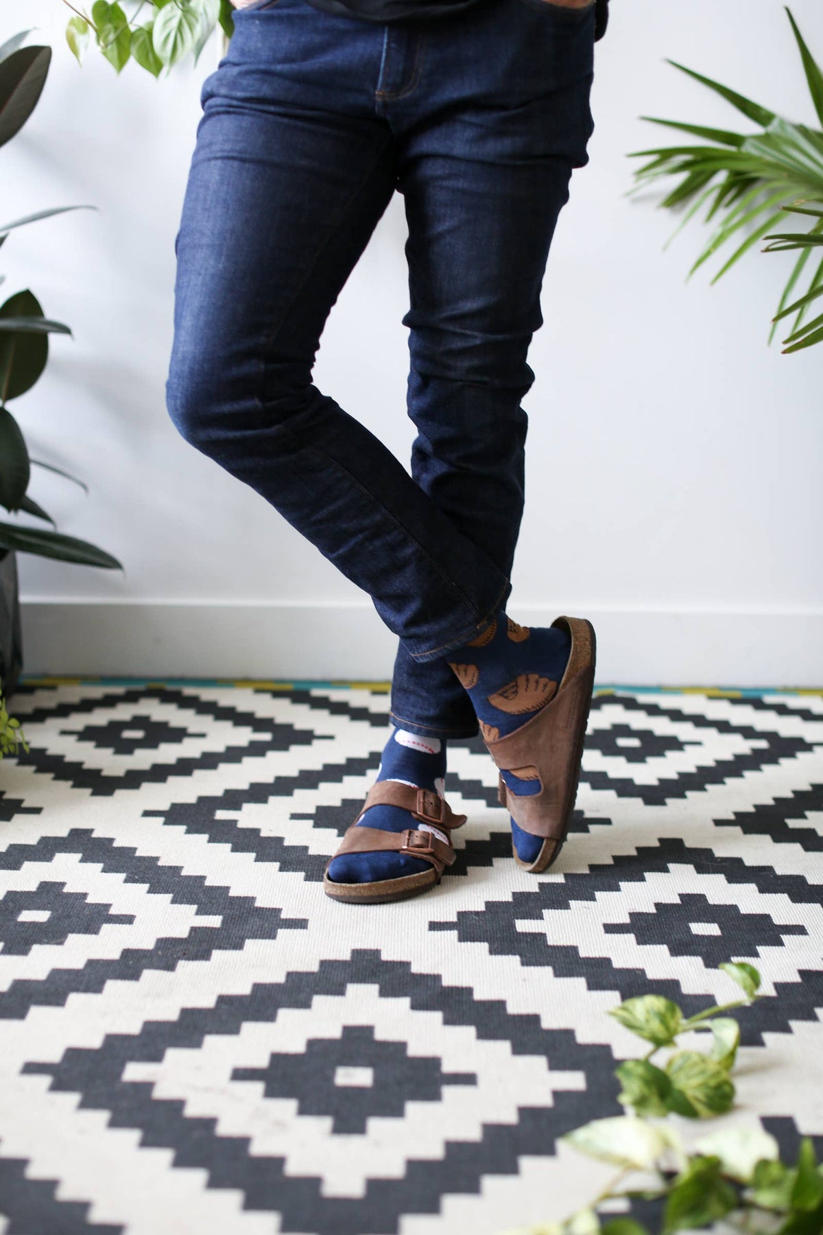 Friday Sock Co. - Men's Baseball Glove & Baseball Mismatched Socks: