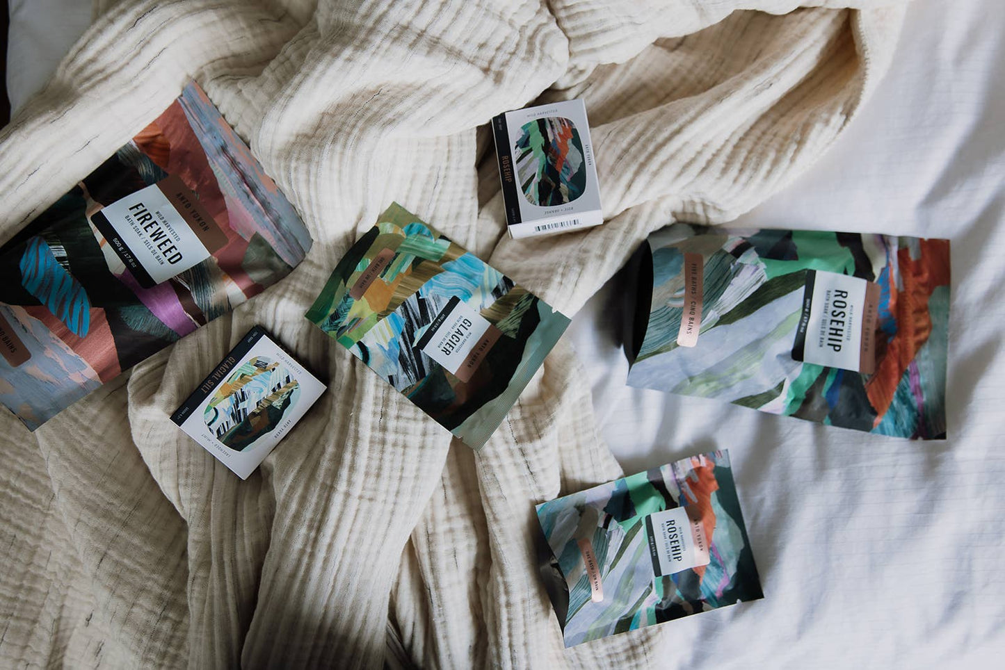 Anto Yukon - Foaming Rosehip Bath Soak: 100 g