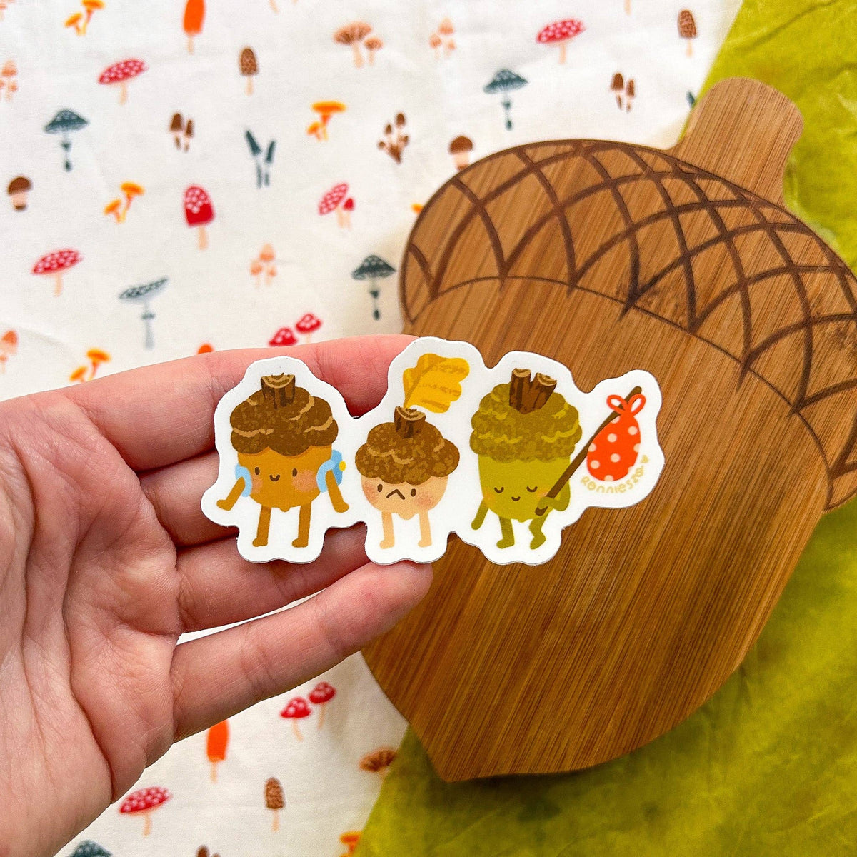 RonnieSzo Art - TRAVELLING ACORNS Sticker